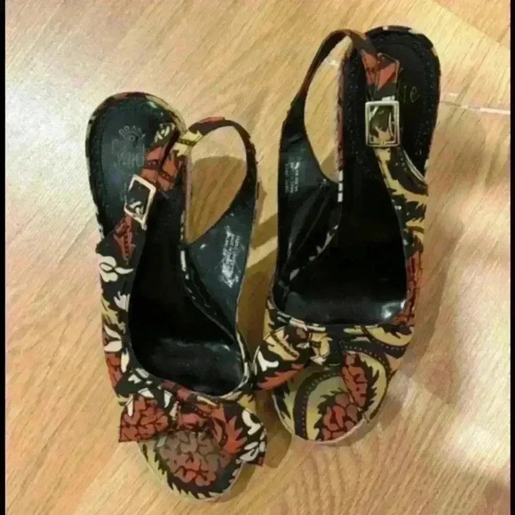 5 for 30$ FRANKIE AND DANNY open toed heels size 8 - Picture 8 of 8